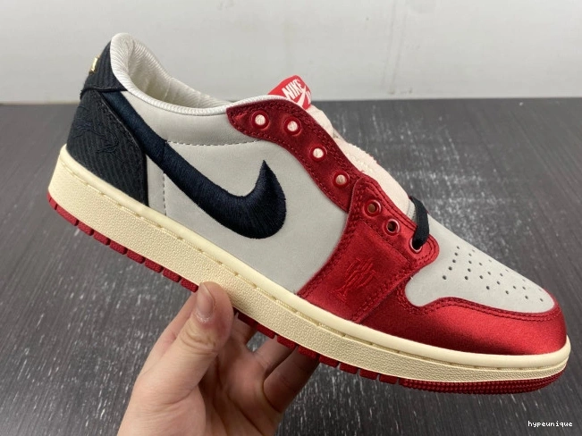 HYPE x FN0432-100 1 Jordan Trophy Away OG Air Room Low 0710